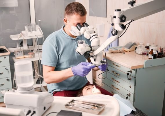 Microscope Root Canal